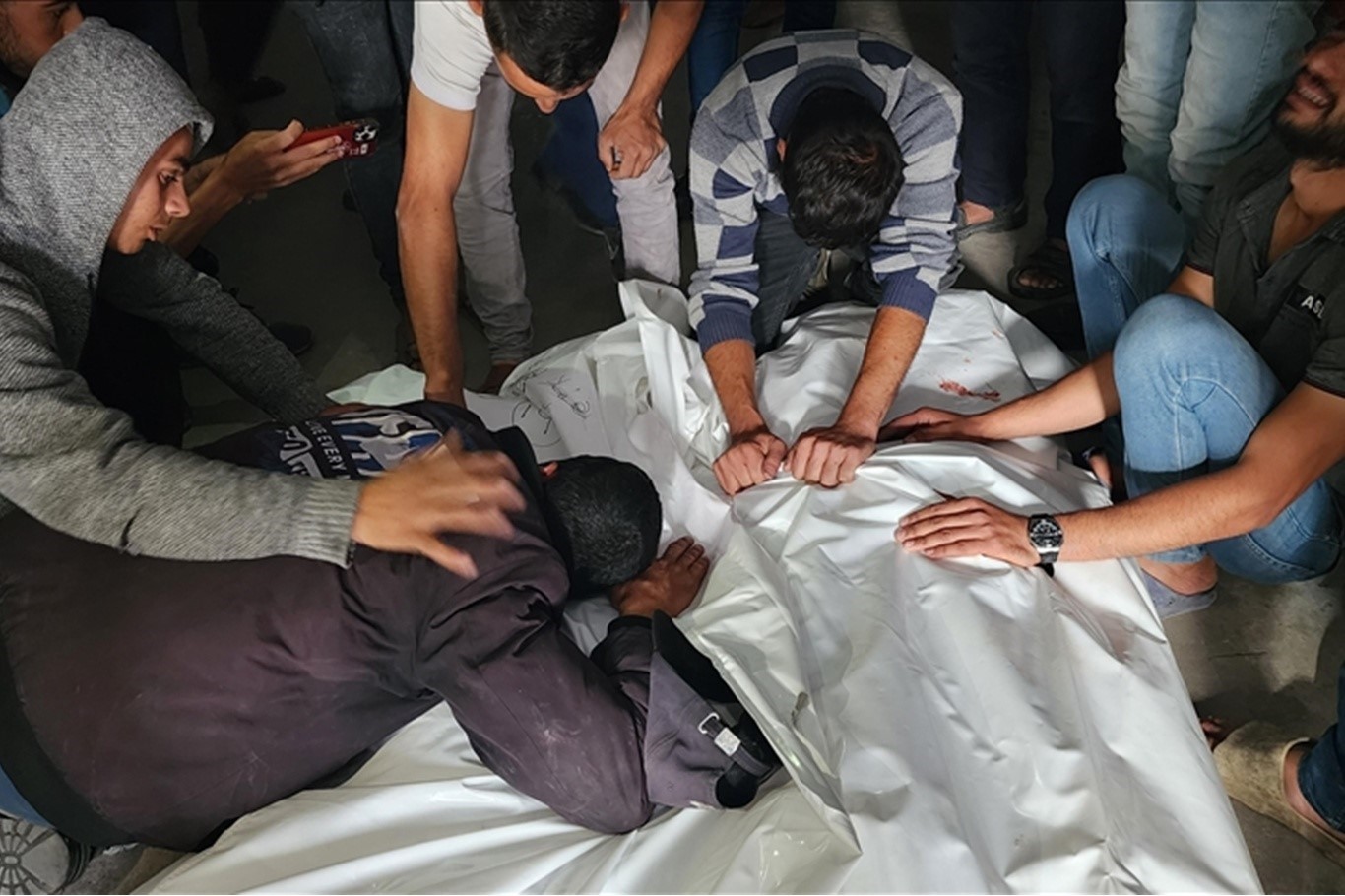 Siyonist rejimin Gazze’ye saldırılarında şehit sayısı 72 bin 263’e yükseldi