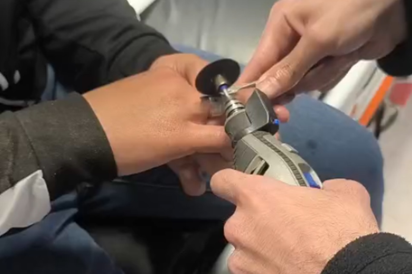 Batman'da parmağa sıkışan yüzüğe itfaiye müdahalesi