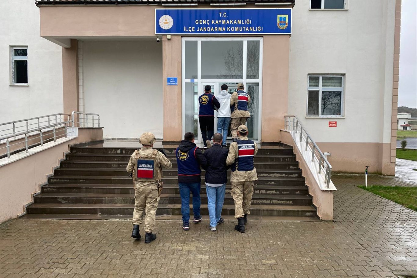 Bingöl'de aranan şahıslara yönelik çalışmalarda 4 kişi tutuklandı