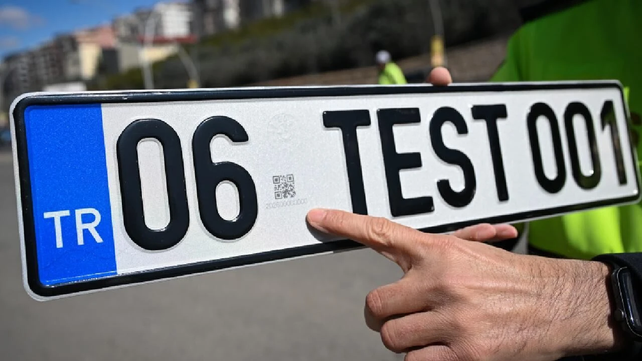 APP plakalar ücretsiz değiştirilecek