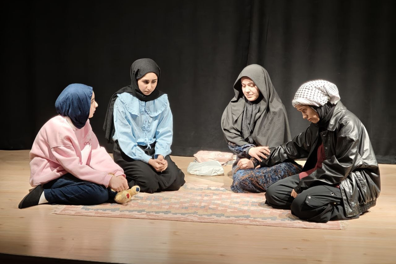 Gazze dramını sahneye taşıyan imam hatip öğrencileri takdir topladı