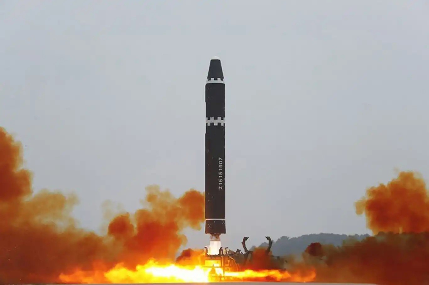 Kuzey Kore'den misket bombası başlıklı balistik füze denemesi