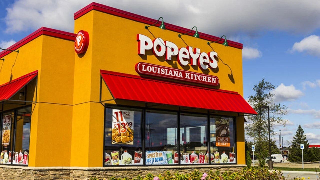 Boykotlu Popeyes Büyük Çapta Çöküş Yaşıyor: Onlarca Restoran Kapanmak Üzere!