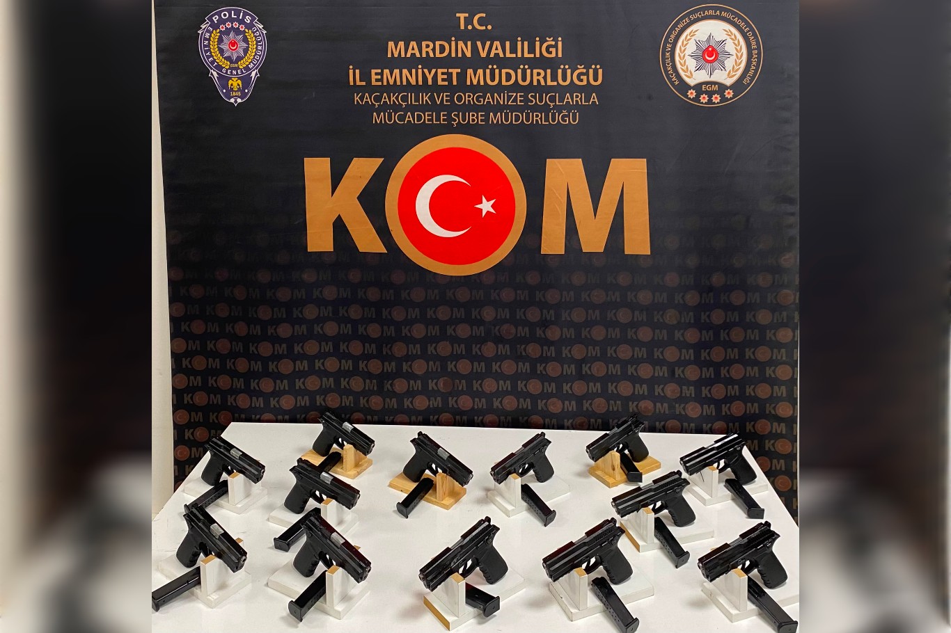 Mardin’de 13 adet ruhsatsız tabanca ve mühimmat ele geçirildi