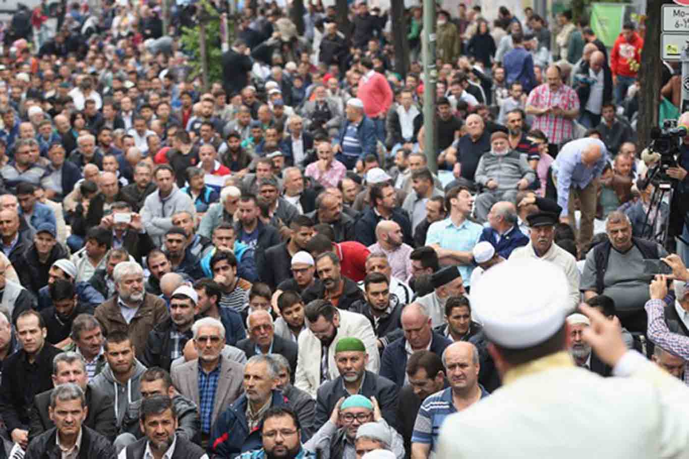 Almanya’da İslam'a ve Müslümanlara yönelik saldırılar neden arttı?