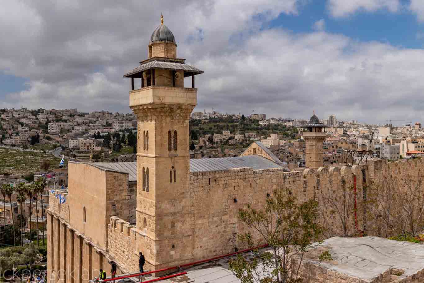 Siyonist rejim El-Halil'deki İbrahim Camii’nde 9 gündür ezanı engelliyor