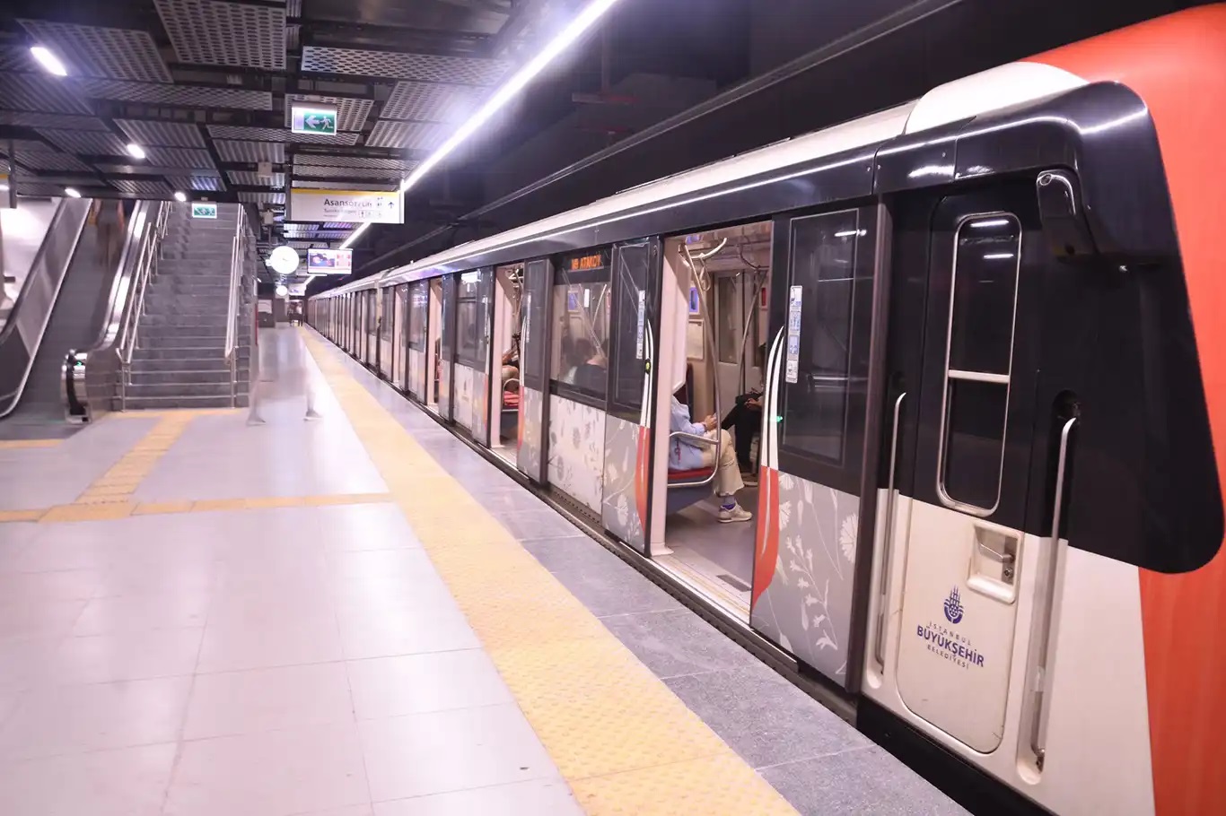 Taksim ve Şişhane metro istasyonları bugün kapalı olacak