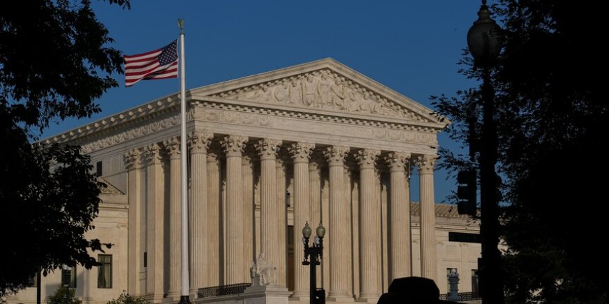 ABD Yüksek Mahkemesi, Trump'ın Fed yetkilisi Cook'u görevden alma girişimini durdurdu