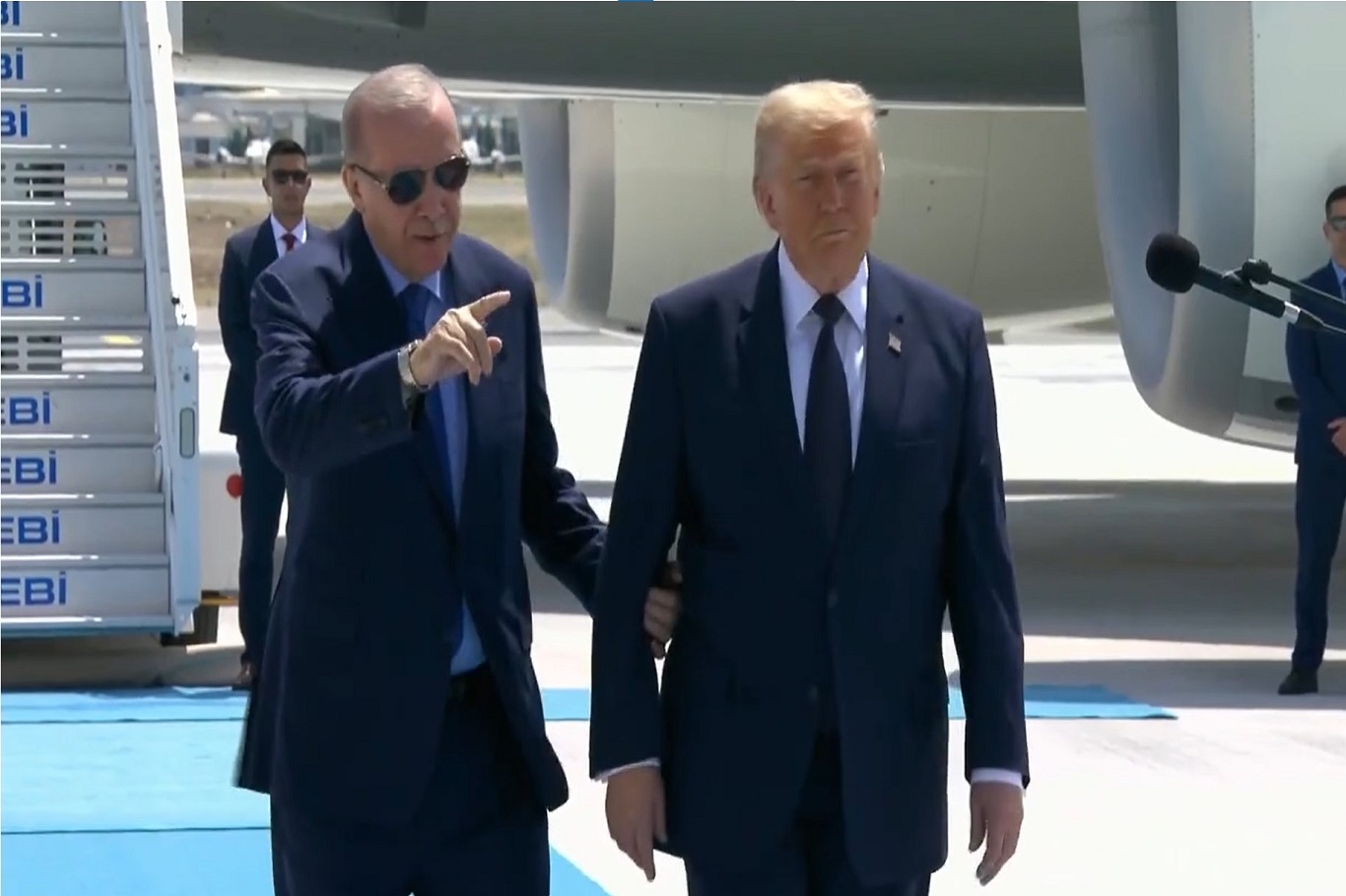 Cumhurbaşkanı Erdoğan, ABD Başkanı Trump'ı Ankara'da resmi törenle karşıladı