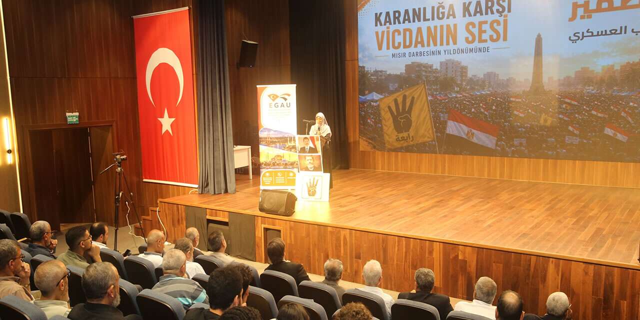 Sisi cuntasının Mısır darbesi ve şehitler unutulmadı