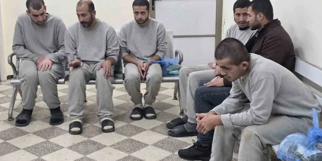 Siyonist zindanlardaki Gazzeli 15 esir serbest bırakıldı
