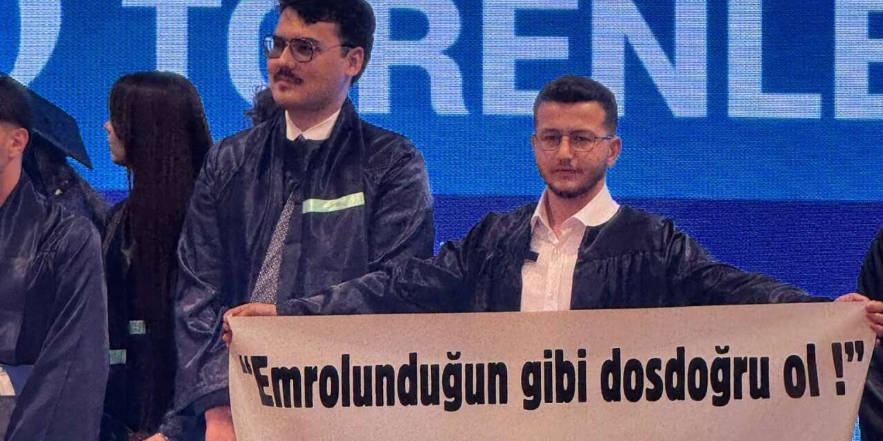 Yeditepe Üniversitesinde ayet-i kerimeye sansür