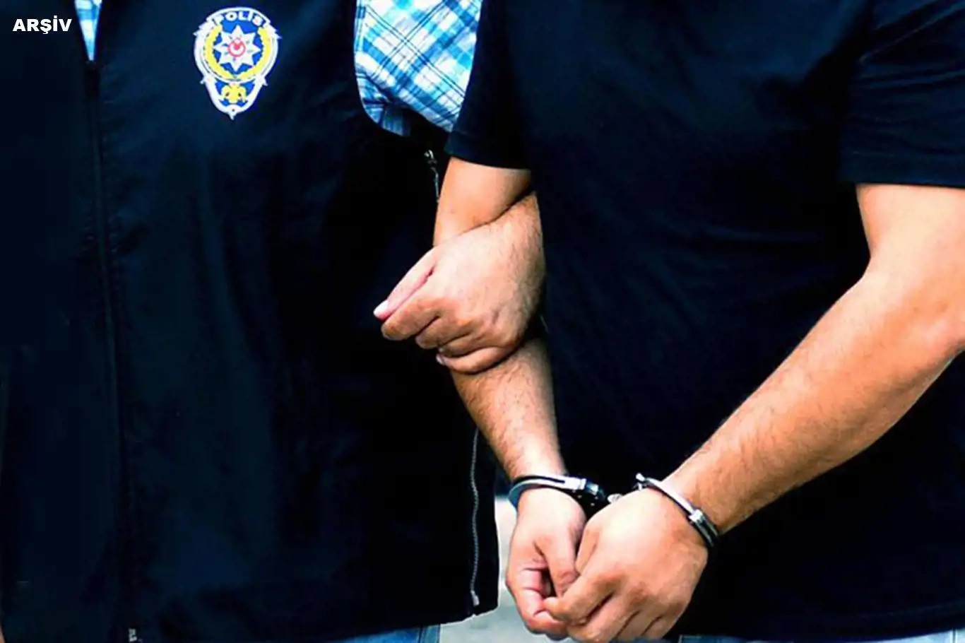 Afyonkarahisar'da FETÖ operasyonunda 6 şüpheli tutuklandı