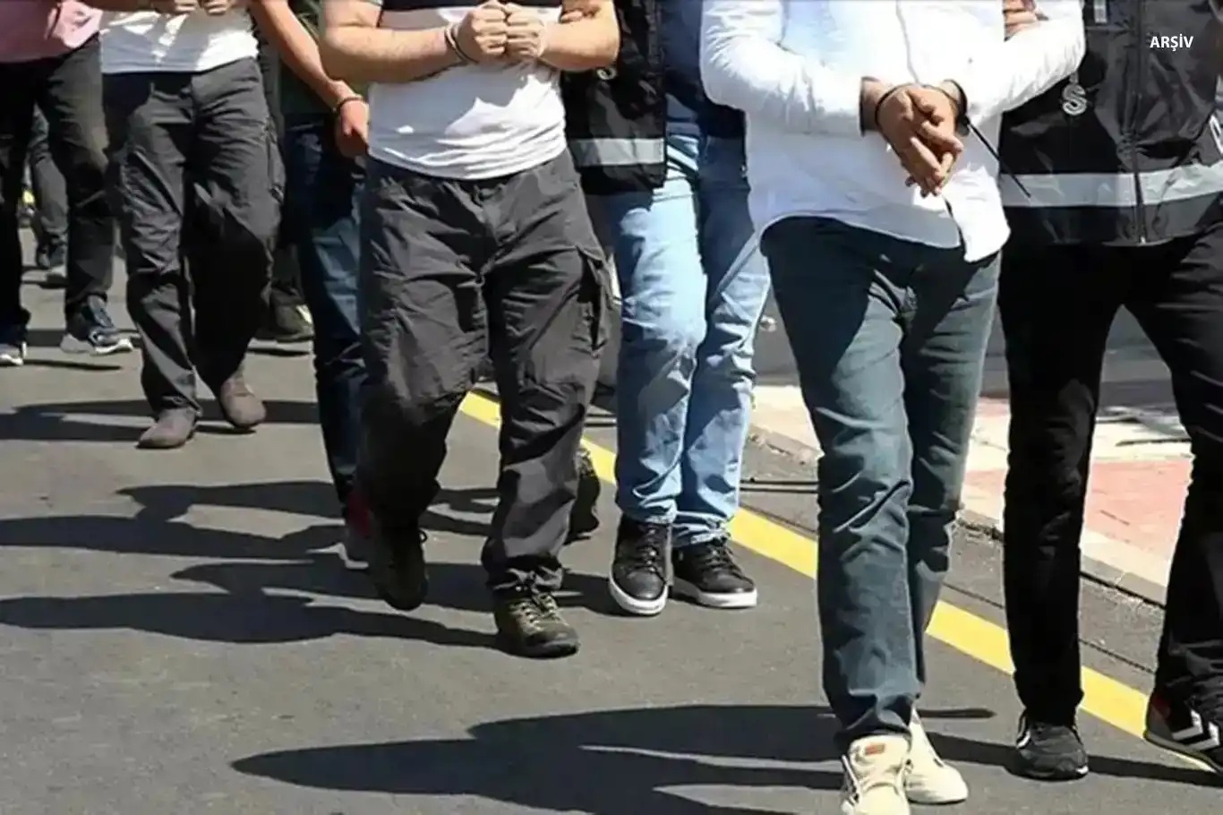 FETÖ operasyonunda 16 tutuklama