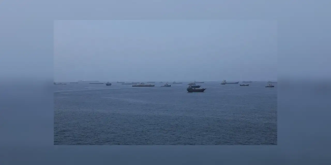 ABD'nin İran'a deniz ablukasında 17 ticari geminin rotası değiştirildi, 2 gemi hizmet dışı bırakıldı
