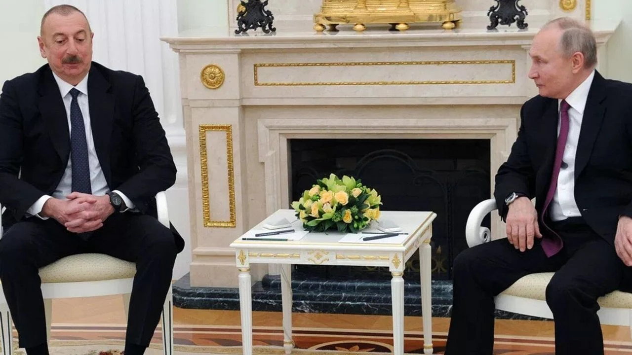 Aliyev ile Putin görüştü!
