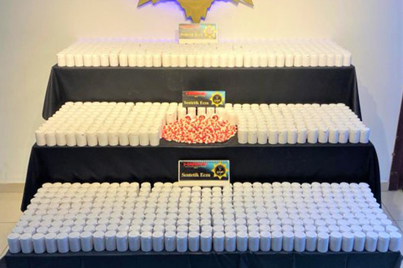 Çorum'da 55 bin sentetik ecza ele geçirildi