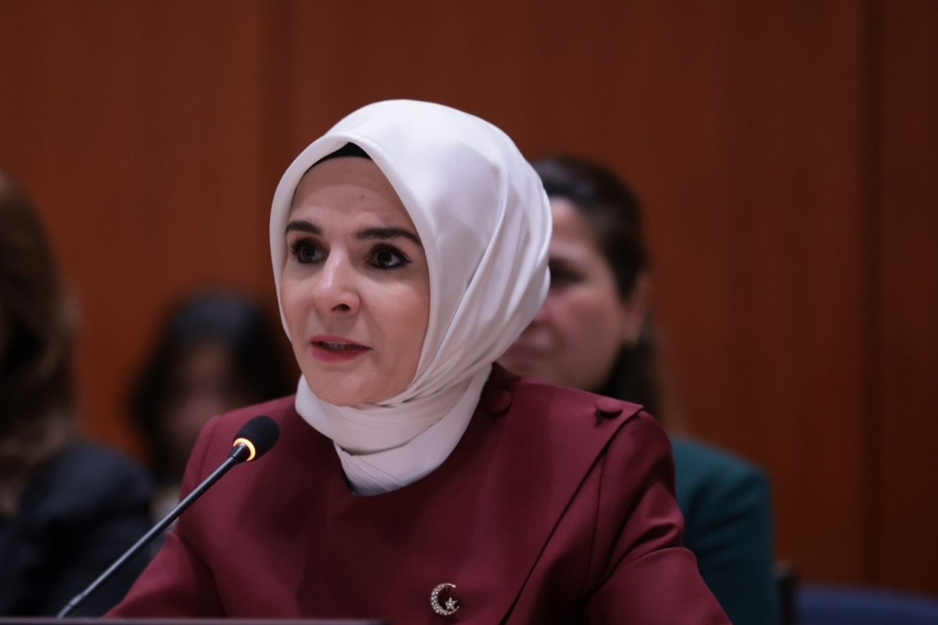 Bakan Göktaş: Ekiplerimizle yangın bölgelerinde süreci yakından takip ediyoruz