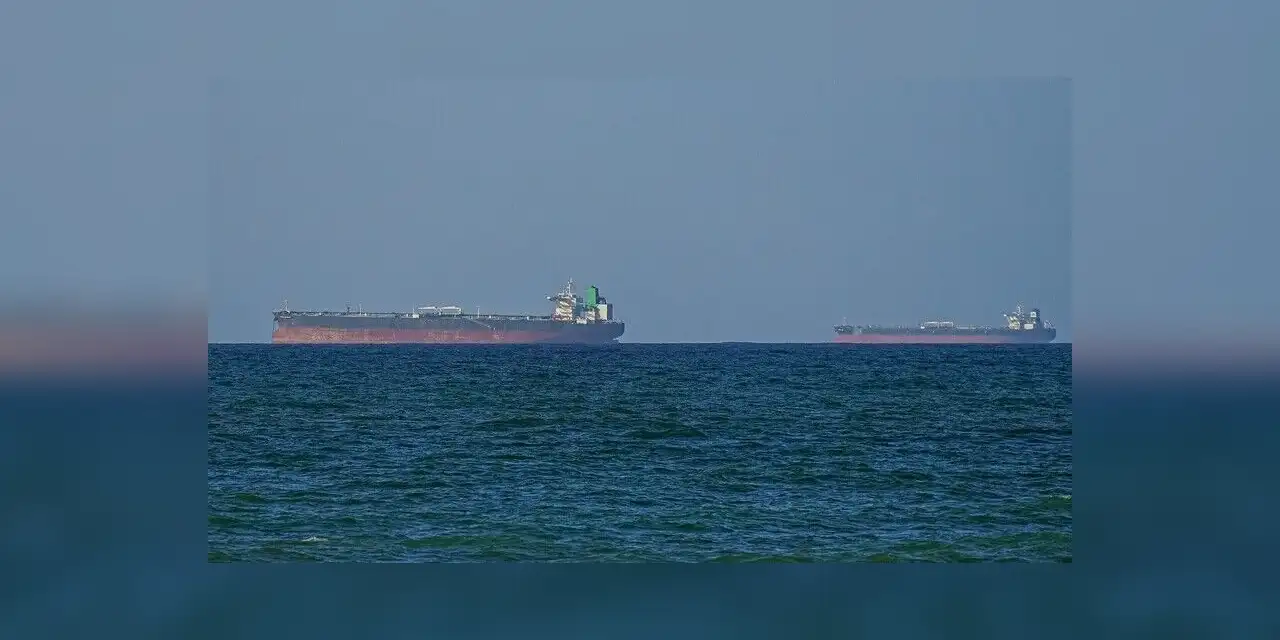 AP: Hürmüz Boğazı'nın açılması için anlaşma taslağına son hali verildi