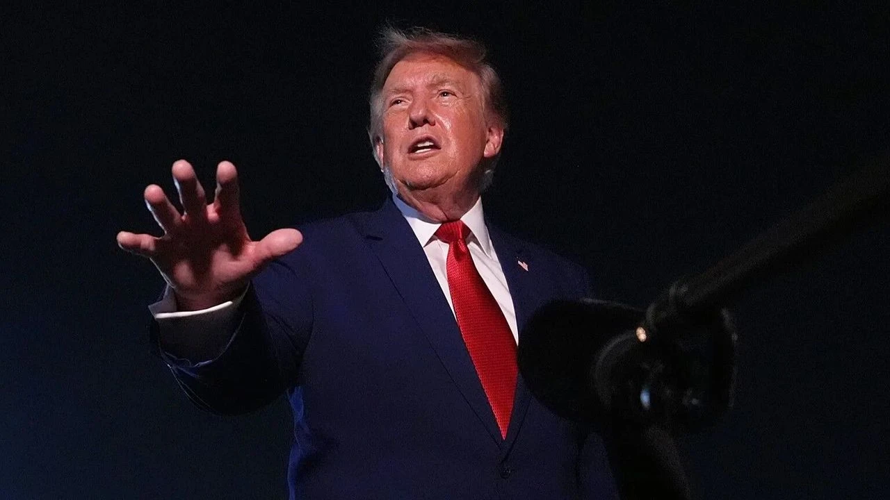 Haydut Trump'tan Hürmüz açıklaması: Amerikan toprağı olarak görüyorum