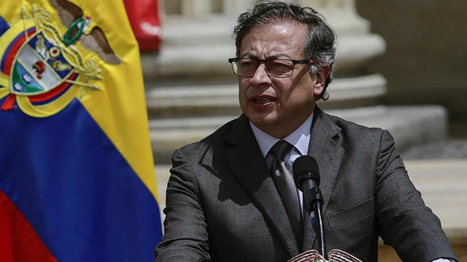Gustavo Petro: Kolombiya'nın İsrail ile ilişki kurması “Soykırımı alkışlamaktır”