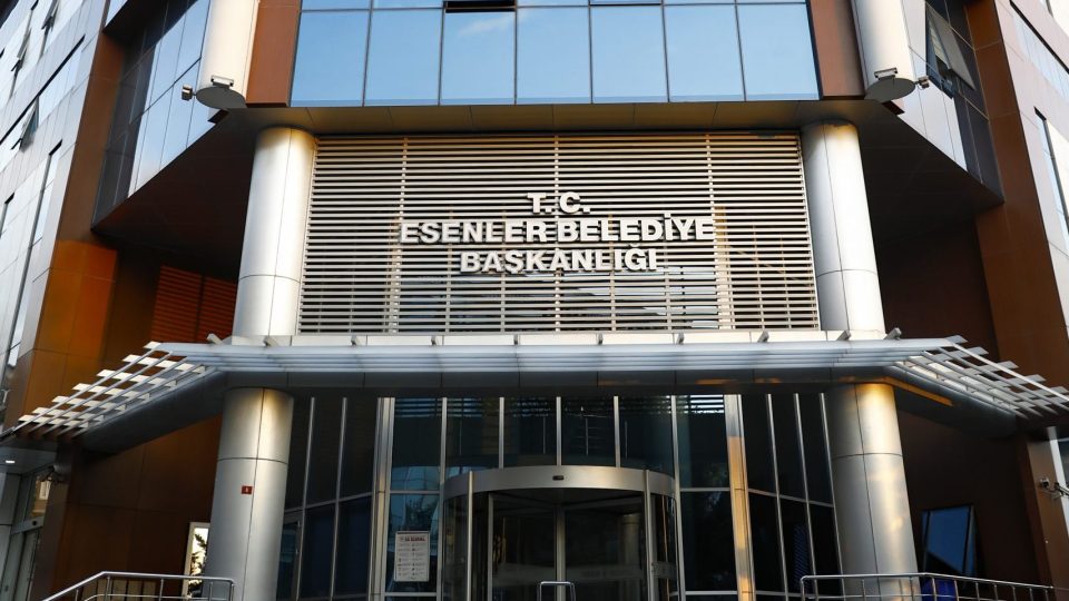 Esenler Belediye Başkanlığı Sözleşmeli Personel Alımı Sözlü Sınav Sonucu Başarı Listesine İlişkin Duyuru