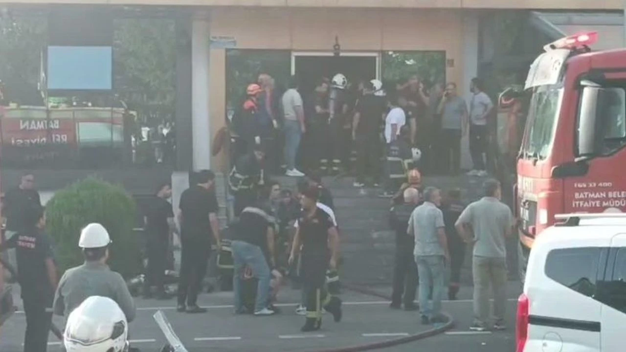 Batman'da spor salonunda çıkan yangına ilişkin 2 kişi tutuklandı