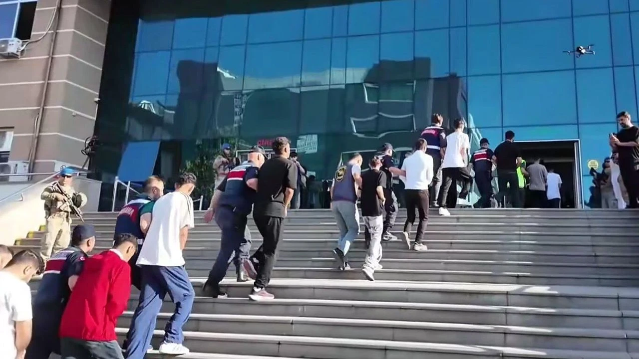 Bir ilde ağustos ayında bin 520 aranan şahıs yakalandı