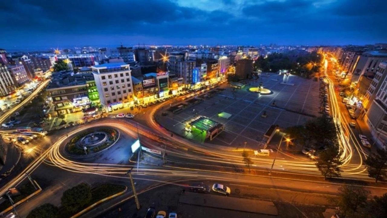 Diyarbakır'da elektrik kesintisi: 17 ilçede enerji kesilecek