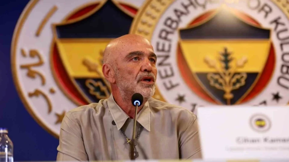 Fenerbahçe'nin yeni sponsoru Cabir Holding oldu