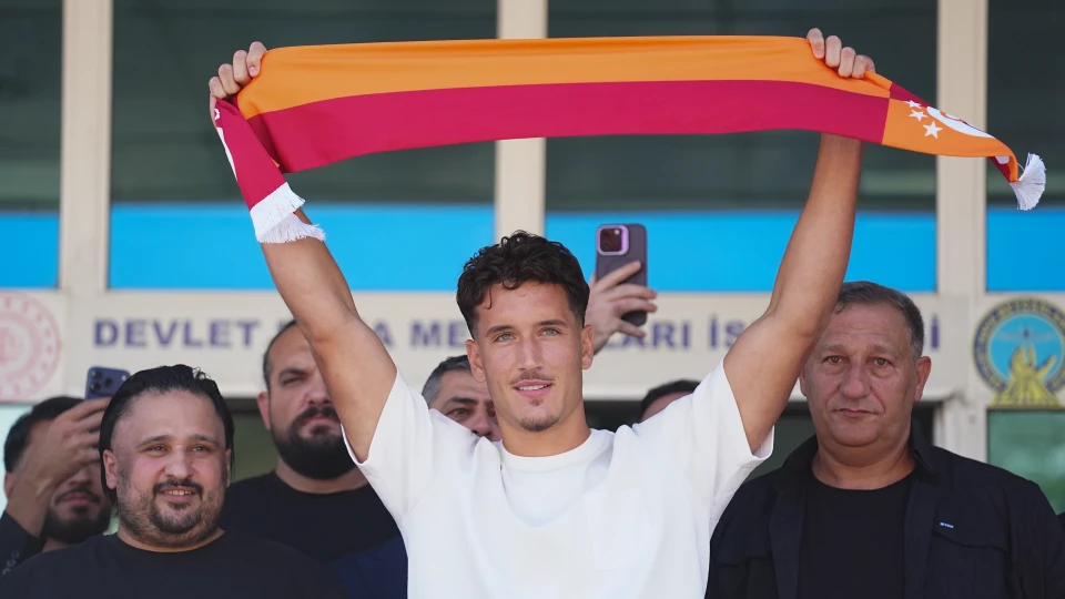 Galatasaray, Deniz Gül'ün maliyetini KAP'a bildirdi