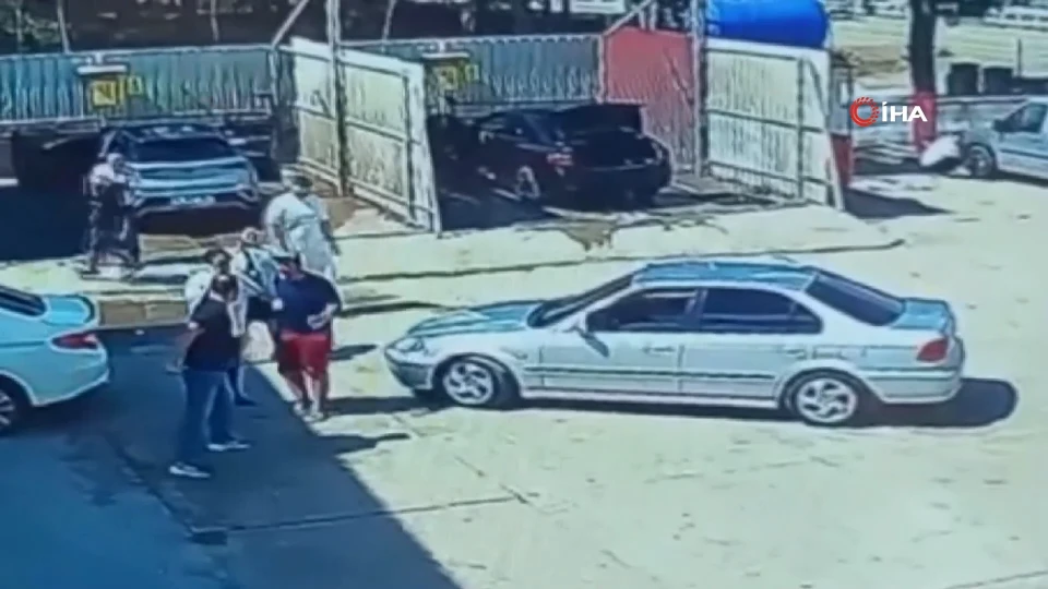 Kastamonu'da araç yıkama sırasında kavga: Baba ve iki oğlu bir şahsı darbetti