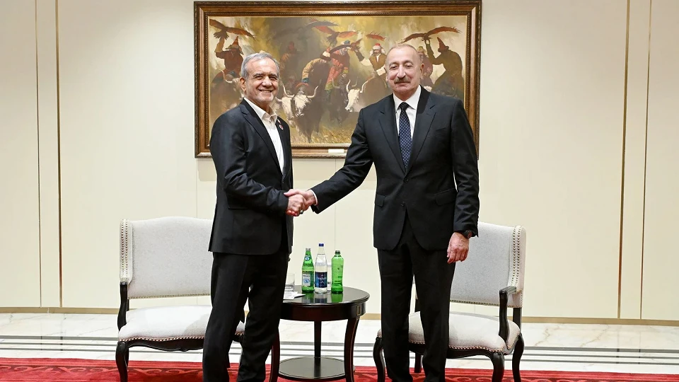Aliyev ve Pezeşkiyan görüşmesindeki tablonun 4 dikkat çeken detayı