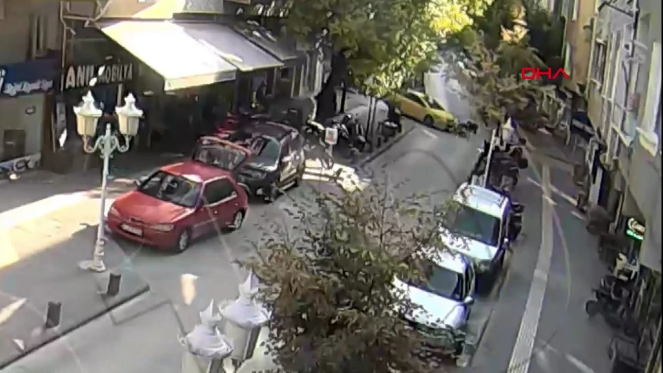Amasya'da ehliyetsiz motosiklet sürücüsü taksiye çarptı