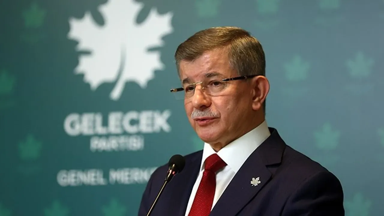 Ahmet Davutoğlu hakkında soruşturma başlatıldı