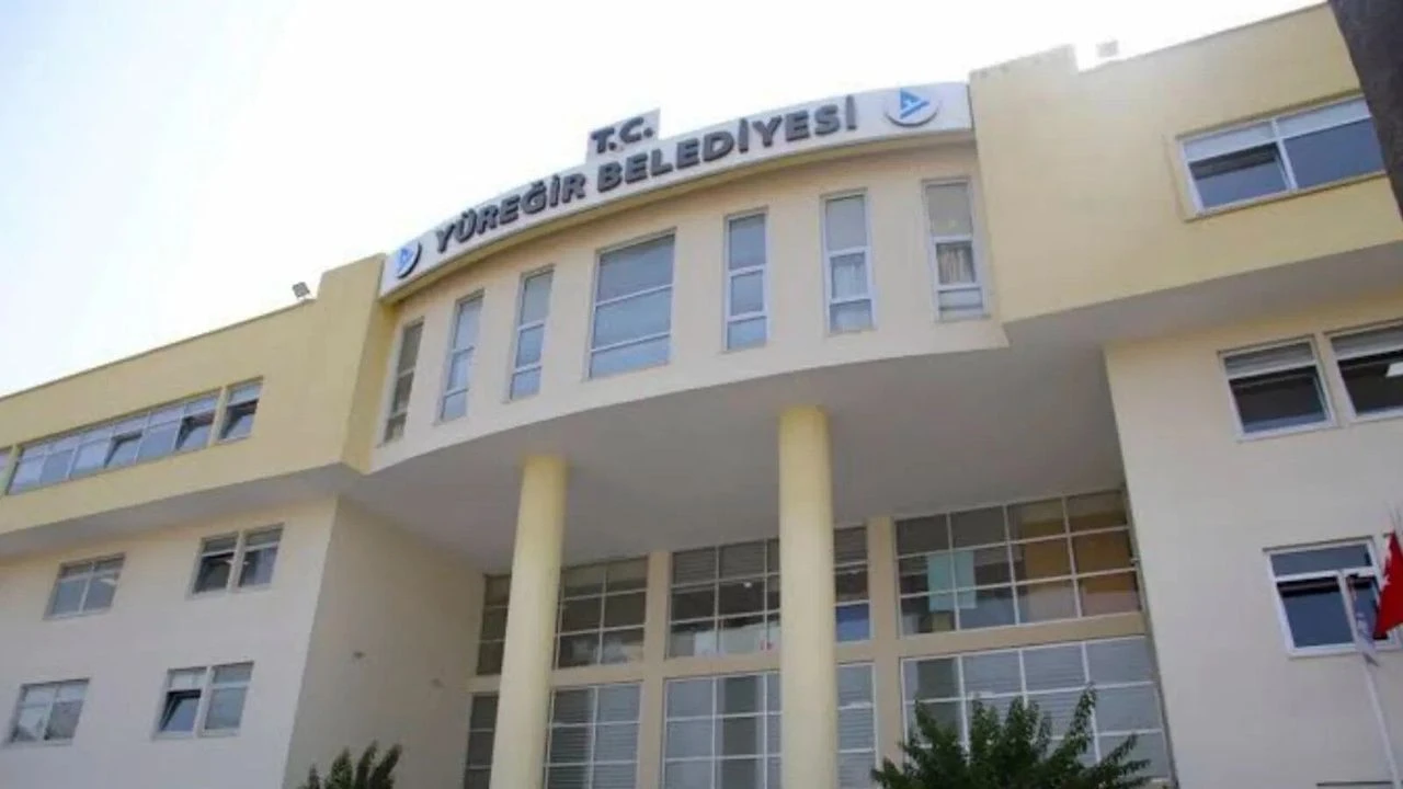 Yüreğir Belediyesi başkan vekilliği seçiminde yürütmeyi durdurma kararı