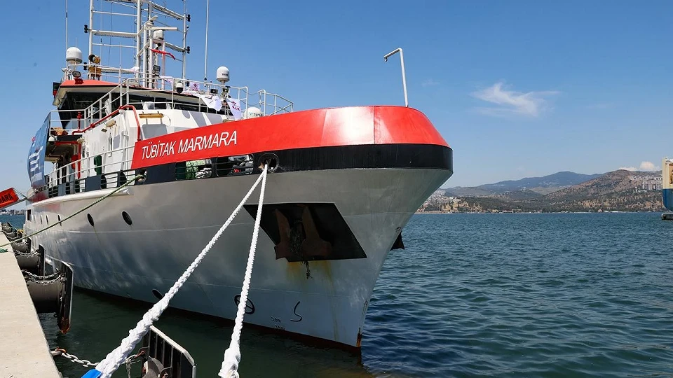Türkiye Doğu Akdeniz'de Yunanistan'ın haritasını nasıl yırtıp attı?
