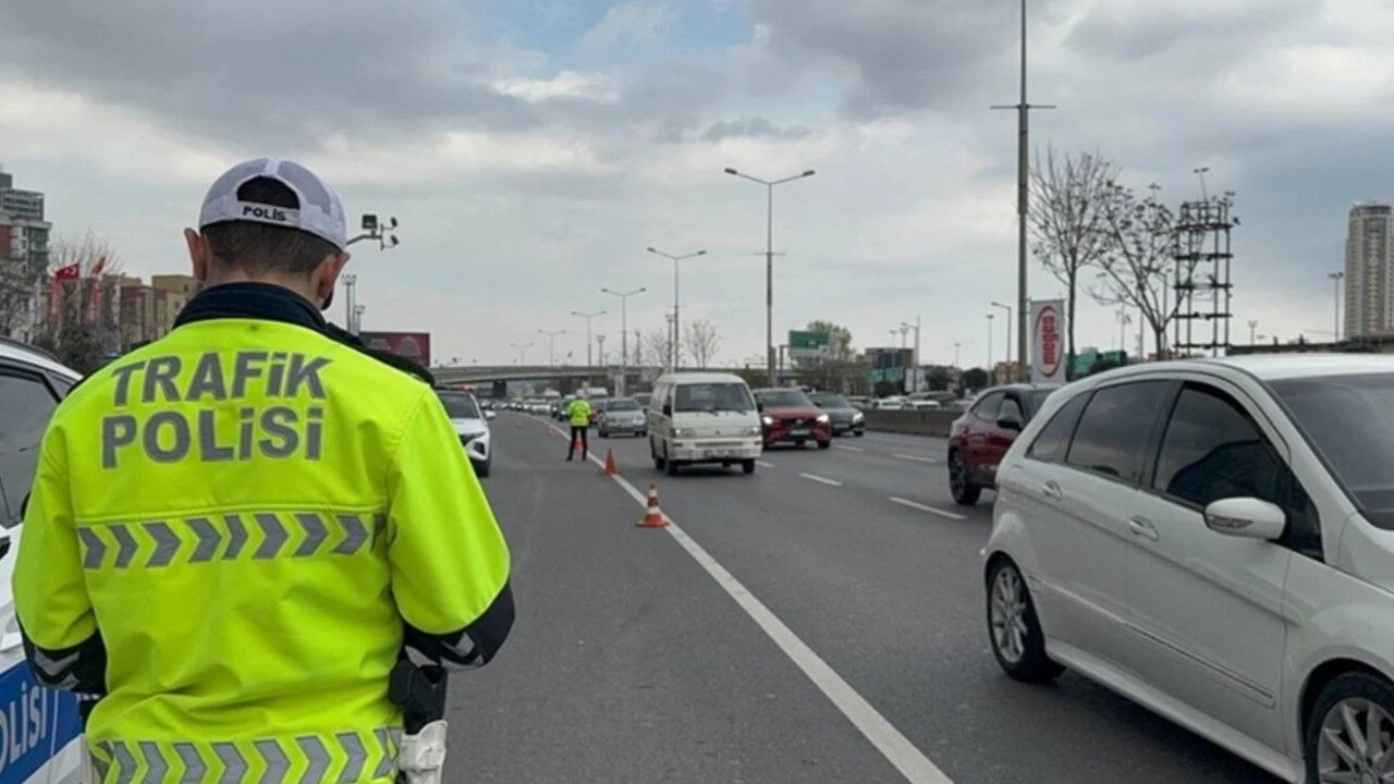 İstanbul'da yarın bazı yollar trafiğe kapatılacak!