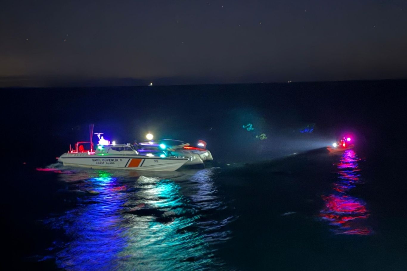Tekirdağ'da motor yatta yangın: 2 kişi kurtarıldı