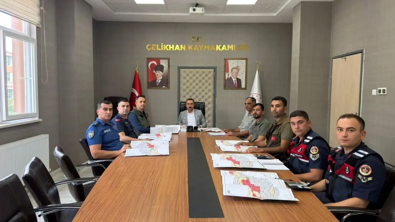 Çelikhan'da güvenlik ve doğa koruma toplantısı yapıldı