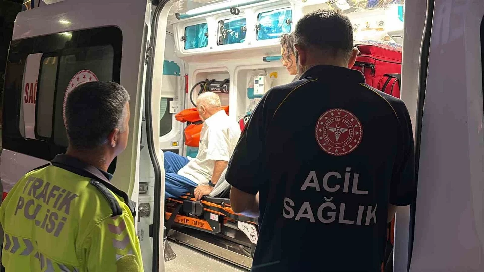 Direksiyon başında kalbi sıkıştı! Polisi görünce hemen aracını durdurdu