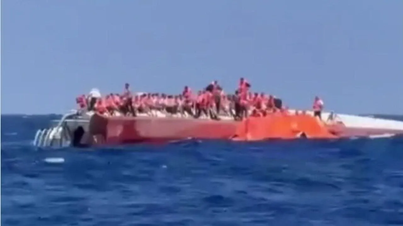 Kuzey Kıbrıs'ta Girne açıklarında batan yolcu gemisinde can kaybı 13'e yükseldi