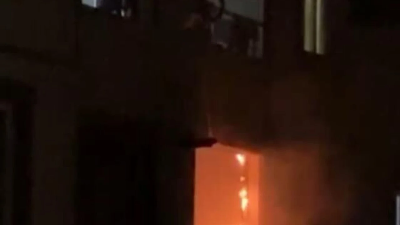 Kurtalan'da korkutan yangın! Apartman sakinleri alevlere müdahale etti