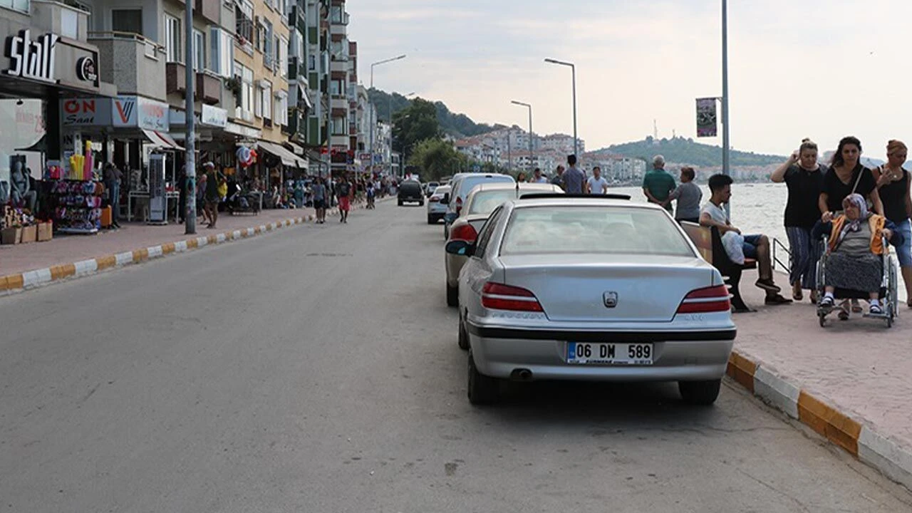 Vali Akı Caddesi’nde 6 Eylül Pazar gecesi saat 23.59 itibarıyla kış trafik uygulamasına geçilecek