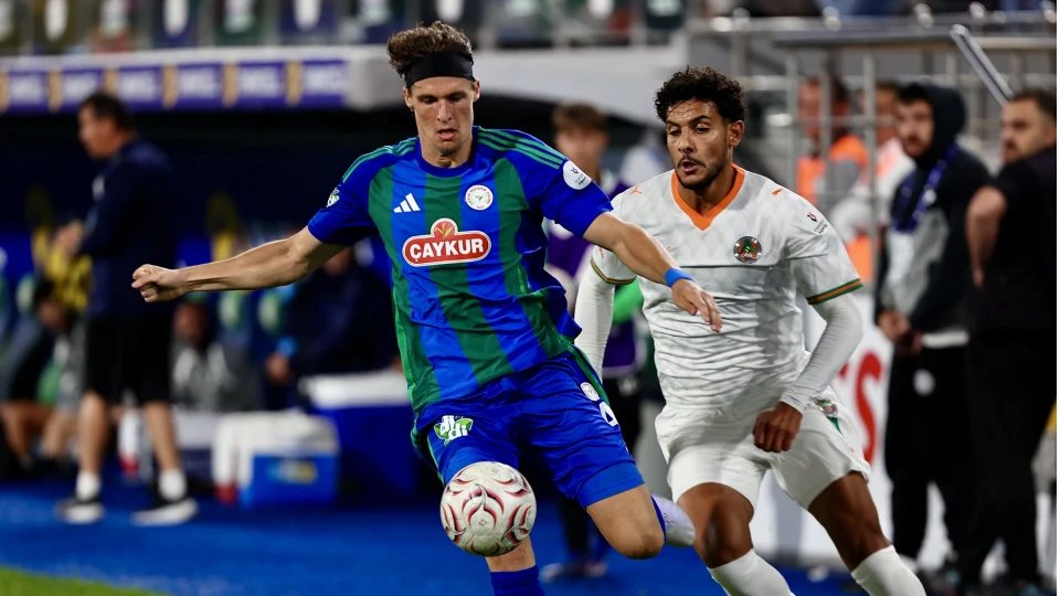Alanyaspor, Rize'de üç puanı tek golle aldı