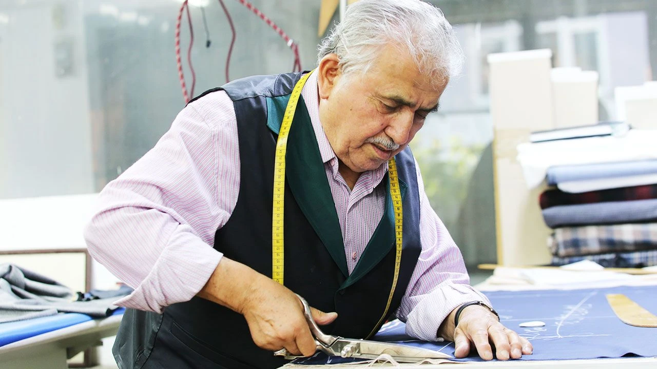 Mustafa usta terzilikte 66 yılı geride bıraktı