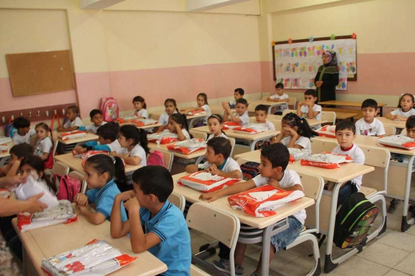 Okullarda Uyum Haftası Başladı: Binlerce Öğrenci İlk Kez Sınıflarıyla Buluşuyor