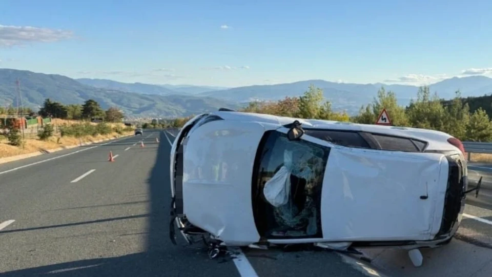 Su kanalına girerek takla atan otomobilin sürücüsü yaralandı