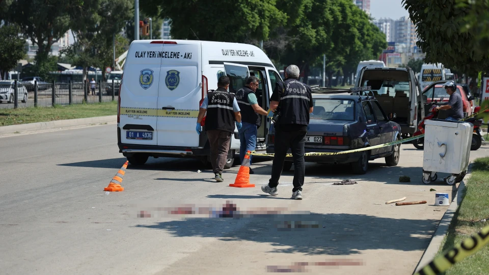 Boşanma davasında tabancalı, döner bıçaklı kavga: Aileler birbirine girdi: Bir ölü, 5 yaralı