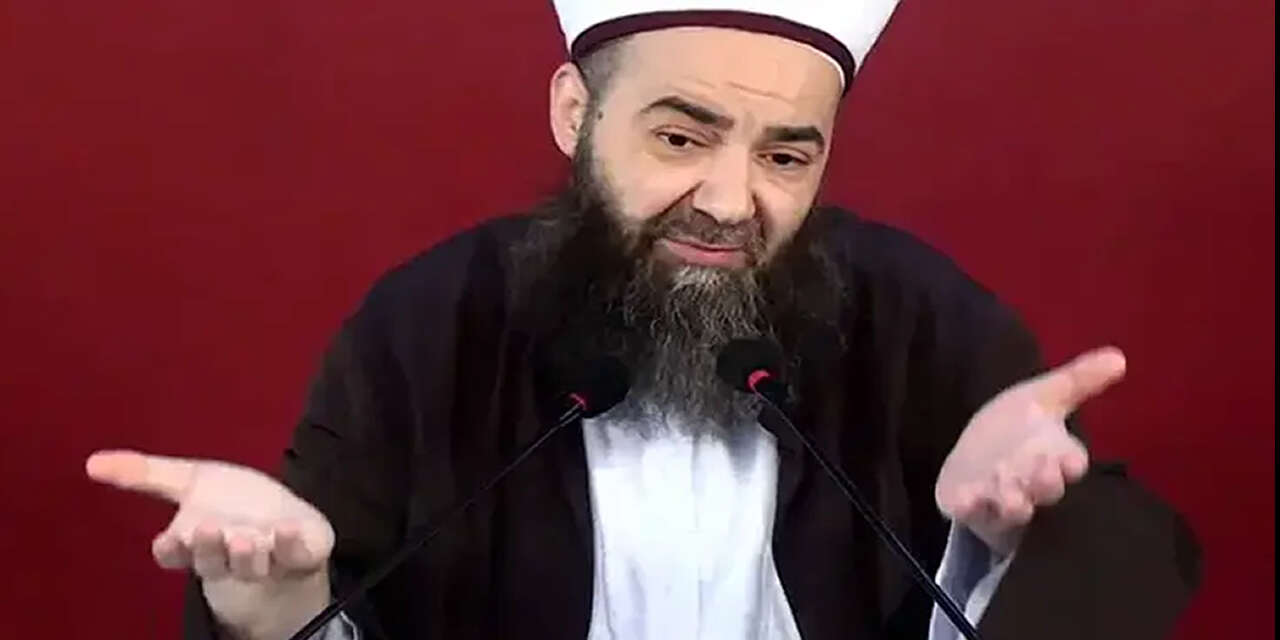 Cübbeli Ahmet'in kumpas ve jurnal şovu CNN Türk'te ekrandan inmiyor